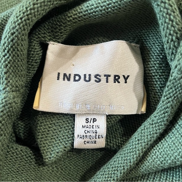 Industry Republic Women’s S Green High Mock Neck Sweater Silk Cashmere Classic - Picture 5 of 8